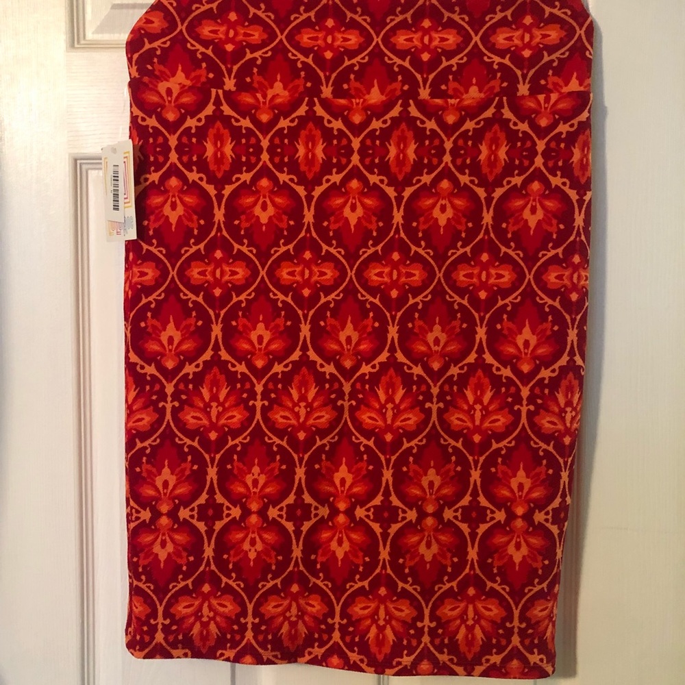 Lularoe Medium Cassie Skirt NWT